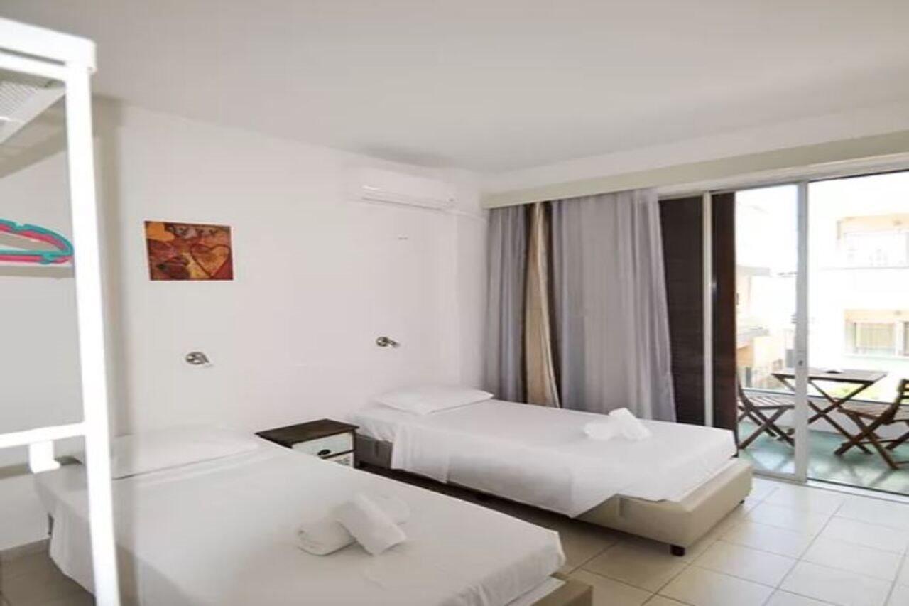 New York Hotel Rhodes City Екстериор снимка